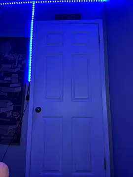 Cutiepiespanks's Stripchat show and profile