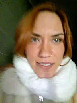 Webcam Model (SlimBellaa)  is live.Free join now!