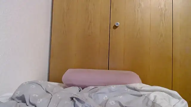 bellefleurrr from StripChat is Freechat