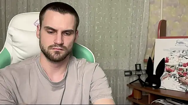 iveraan - Iveraan's free webcam - UK Sex Cams