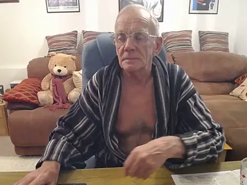 ferret7777 (M grandpa) - i need a new car so help me buy one plzz