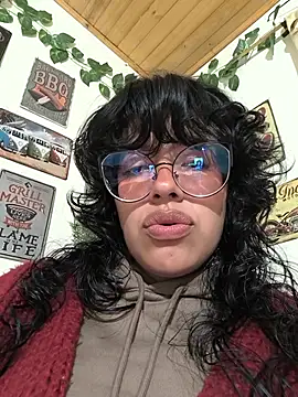 Webcam Model (Fun_Everywhere)  is live.Free join now!