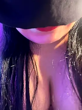 fdwaa_dalo3aa - Fdwaa_dalo3aa's free webcam - UK Sex Cams