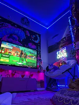 Cutiepiespanks Live Webcam on Stripchat