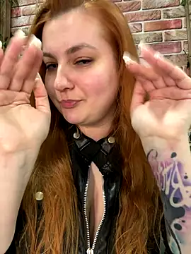 Webcam Model (CandyShoopp)  is live.Free join now!