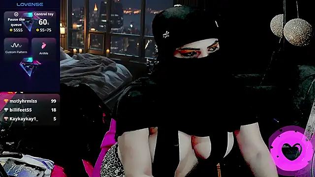 sultanalayla - SultanaLayla's free webcam - UK Sex Cams