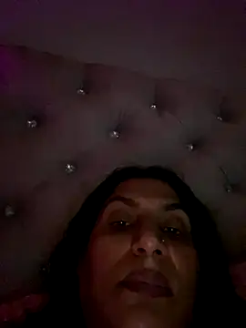 Webcam Model (BigBootyButter)  is live.Free join now!