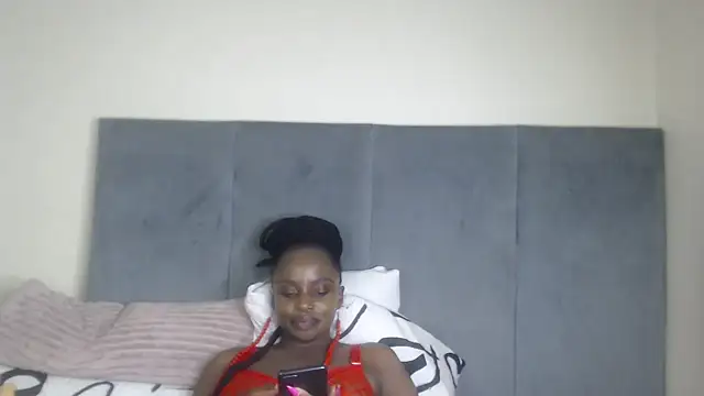 jah-queen - Jah-Queen's free webcam - UK Sex Cams