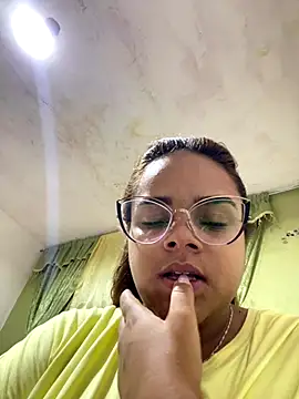 Webcam Model (Evabigass)  is live.Free join now!