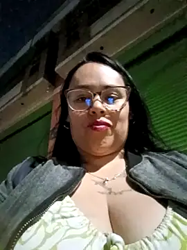 Webcam Model (Italia_12)  is live.Free join now!