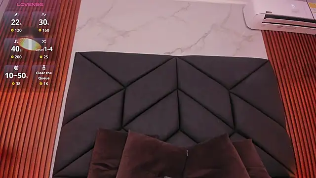 Live cam of Alejandra_Vives from  | Watch me live!