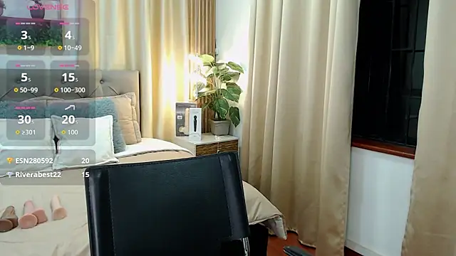 Live cam of zohet_kriss from  | Watch me live!