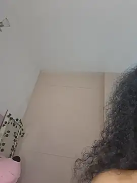 Webcam Model (ItsLeyaa)  is live.Free join now!