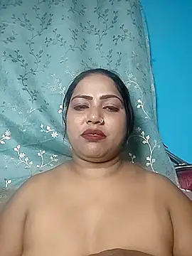 Webcam Model (hornypriya696)  is live.Free join now!