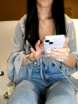 Webcam Model (Melody87)  is live.Free join now!