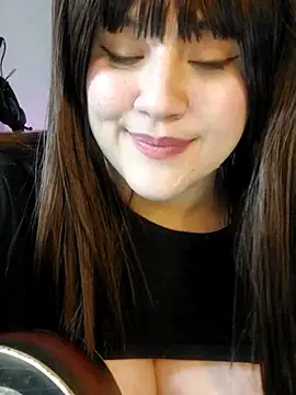 itsnaiixa (F young) - DILDO IN MY PUSSY + BIG SQUIRT