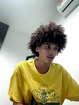 max_rain (M twink) - lovense in my asshole