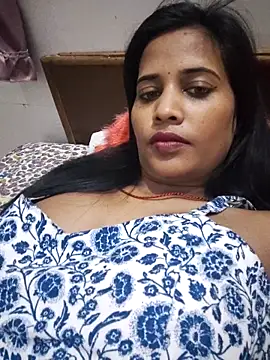 cute_radhikaa from StripChat is Freechat