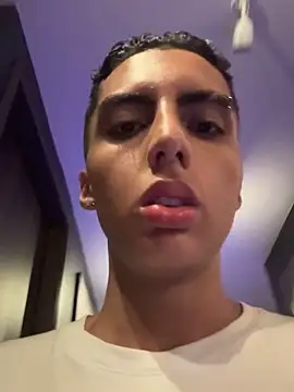 mister_obsession (M young) - 🔥⚠ Hot show OIL on my body 🍯💛