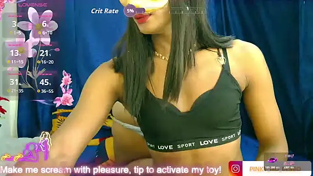 SEXYY_TRANSY_WITH_GIRL