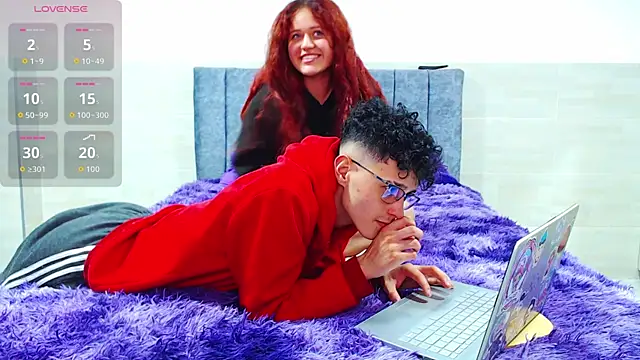 hottie__couple - Hottie__couple's free webcam - UK Sex Cams