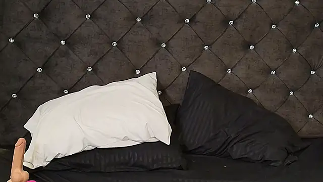  KhalifaBoff_ chat room