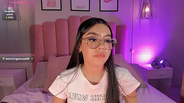 mara_swan_ - Mara_swan_'s free webcam - UK Sex Cams