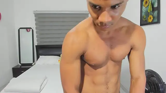 corzoethan - Corzoethan's free webcam - UK Sex Cams