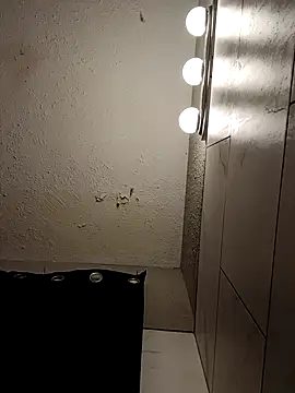 dropdingo - Dropdingo's free webcam - UK Sex Cams