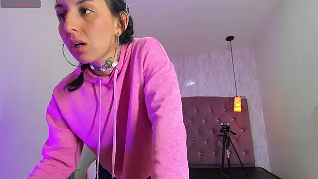 iris__77 - Iris__77's free webcam