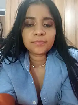 Webcam Model (ValerieLove_)  is live.Free join now!