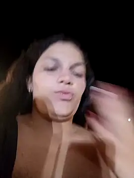 Webcam Model (girl_milk1)  is live.Free join now!