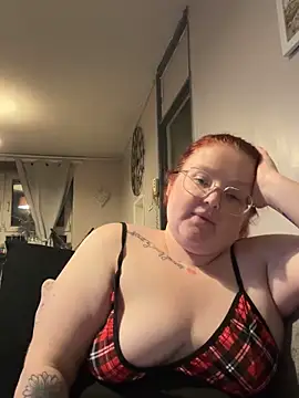 Webcam Model (AmberBliss-X)  is live.Free join now!