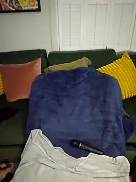 Webcam Model (LovelyLucinda)  is live.Free join now!