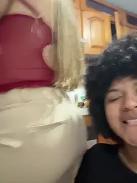 emma_hot2006 - Emma_hot2006's free webcam