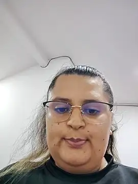 Webcam Model (Miss_balloonsmila)  is live.Free join now!