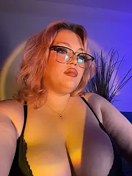 laylacupid - LaylaCupid's free webcam - UK Sex Cams