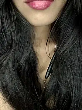 Webcam Model (KARISHMA-STRIP)  is live.Free join now!