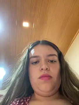 Webcam Model (Aphrill)  is live.Free join now!