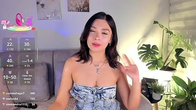 estrer_collins - Estrer_collins's free webcam - UK Sex Cams