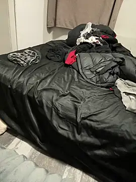 Webcam Model (SeccySerena)  is live.Free join now!