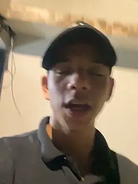 dylams_maja - Dylams_maja's free webcam - UK Sex Cams