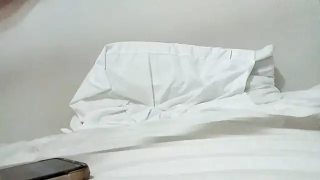 Live sex cam of isabelly08ty