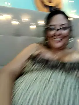 Live sex cam of AuroraChest