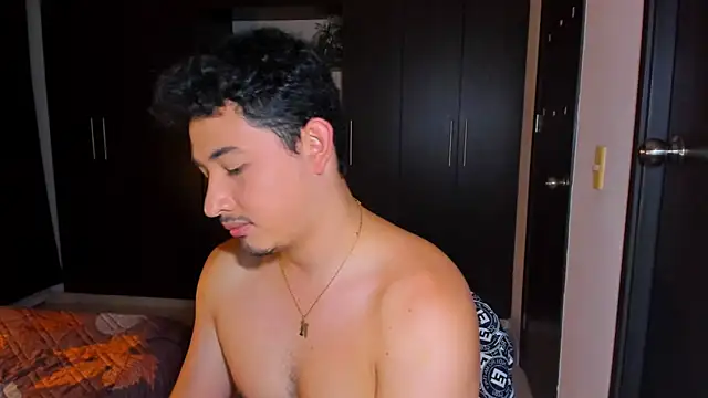 lexmiller18 - Lexmiller18's free webcam - UK Sex Cams