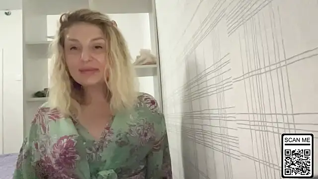 blondie_xoxoxo - Blondie_xoxoxo's free webcam - UK Sex Cams