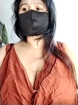 Webcam Model (Tishani)  is live.Free join now!