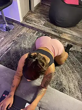 victoria14_ - Victoria14_'s free webcam - UK Sex Cams