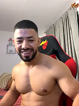 Ezzio_Scolaro – webcam model profile photo