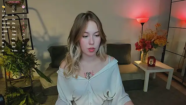 lanaroselle - LanaRoselle's free webcam